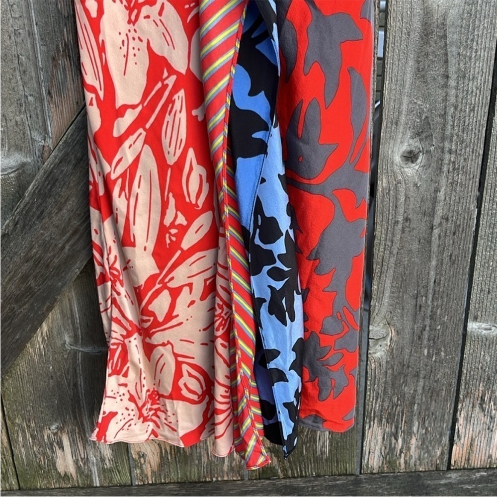 EUC Diane Von Furstenberg Silk Multi Pattern Ruffle Front Dress Sz XS Rtl. $528 - Picture 7 of 13